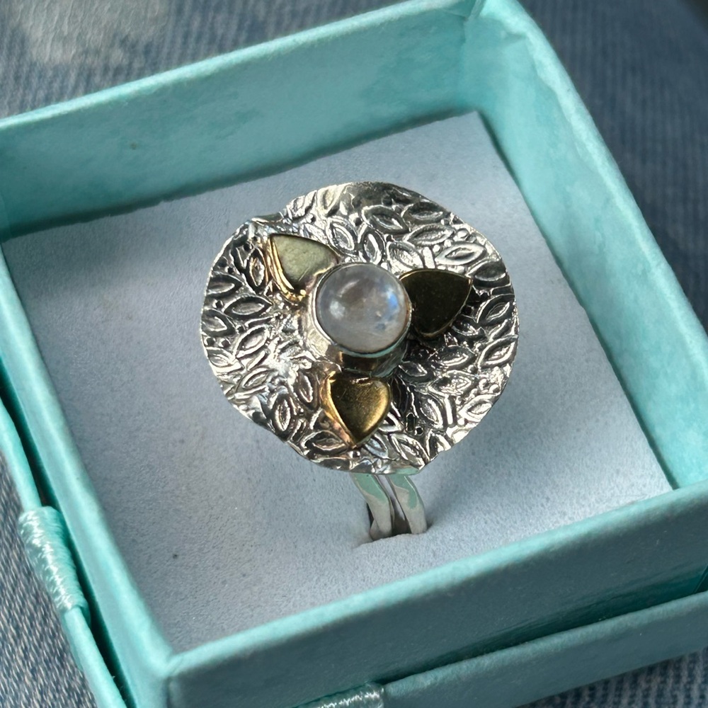 Unique Natural Moonstone Ring! Size 8 - image 6